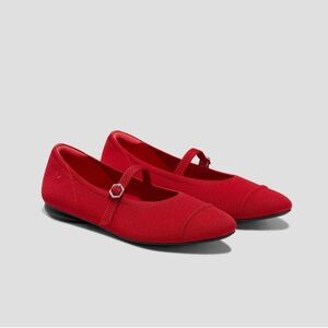 Vivaia red Mary Jane’s NWOT size 10.5